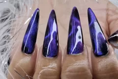 Purple Cats Eye Nail Deisgn